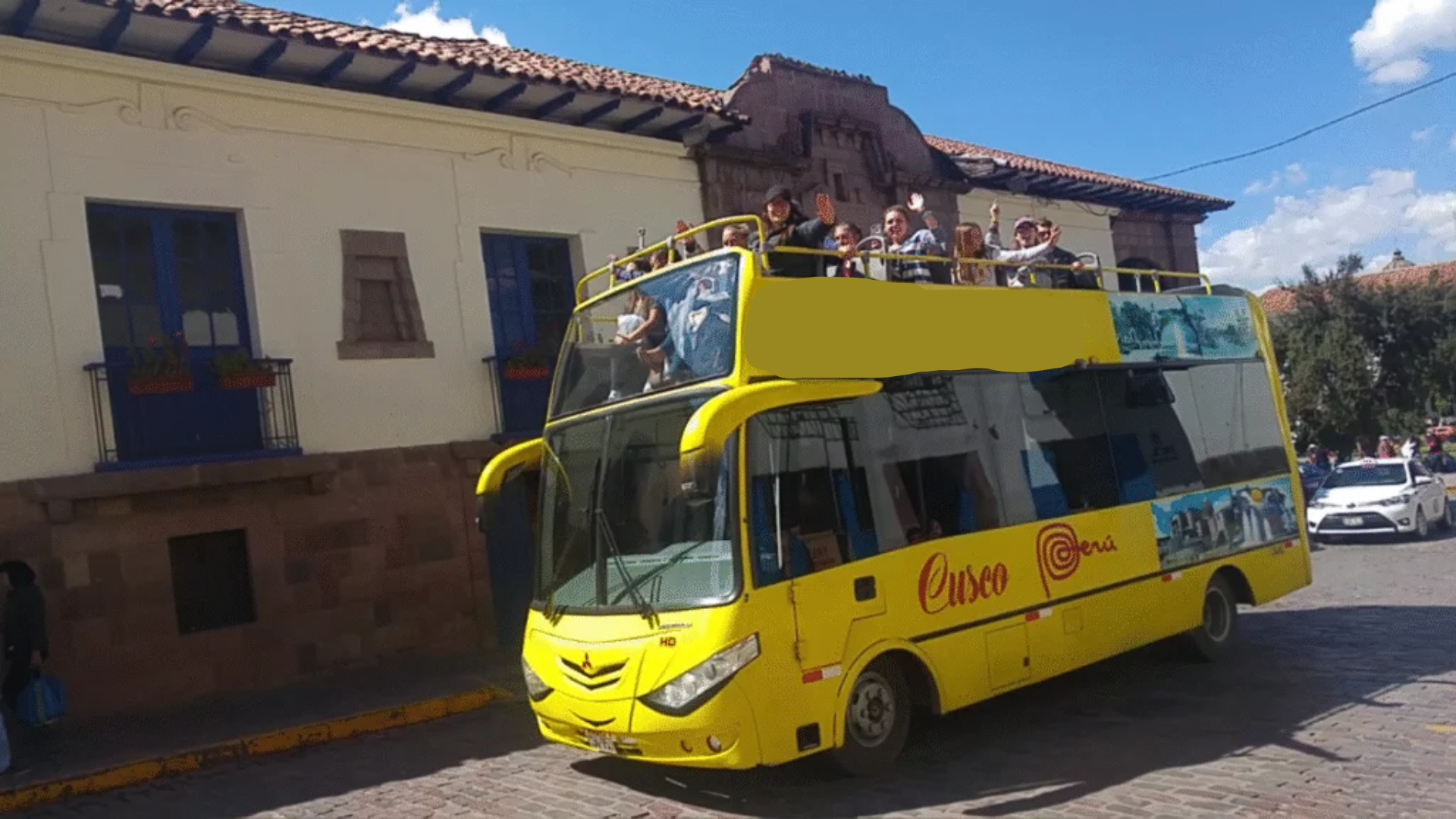 Cusco City Tour Mira bus
