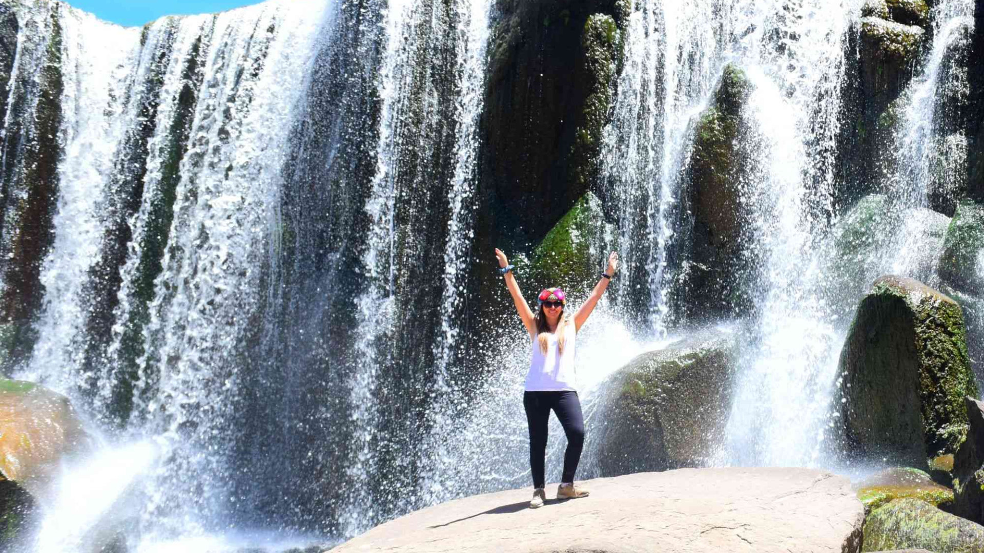 Catarata de Pillones y Bosque de Piedras de Puruña